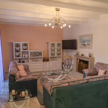 Villa Makiaris
