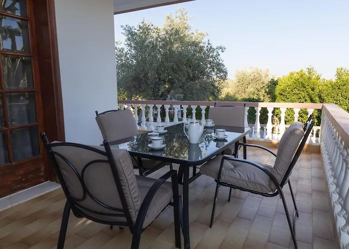 Makiaris * Archangelos (Rhodes)